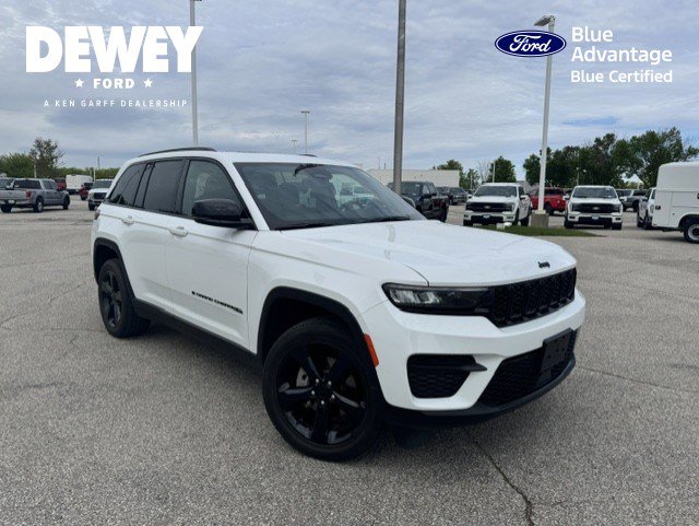 Used 2023 Jeep Grand Cherokee Altitude AWD/4WD image 1