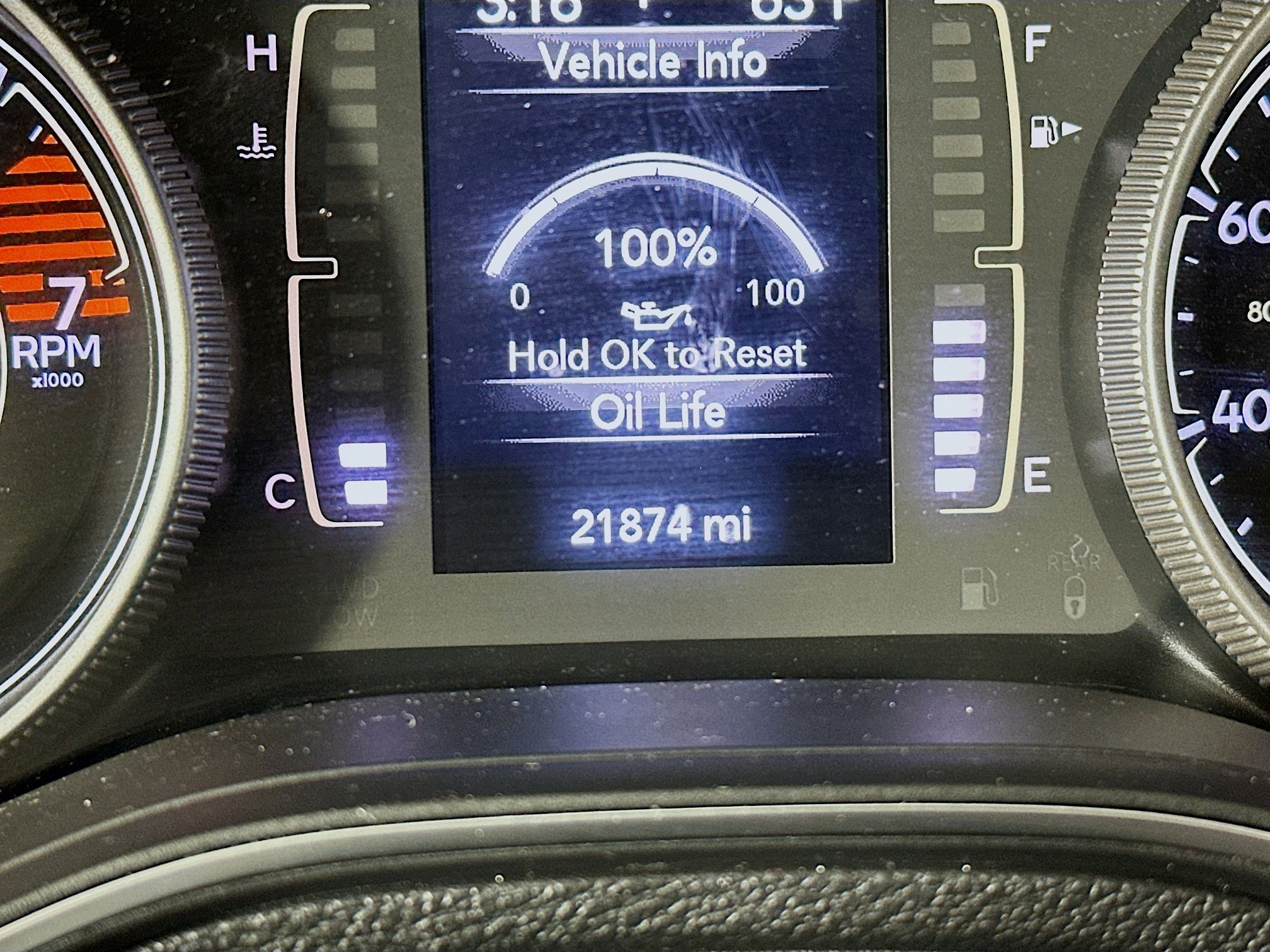 Used 2019 Jeep Cherokee Latitude w/ Popular Appearance Group image 16