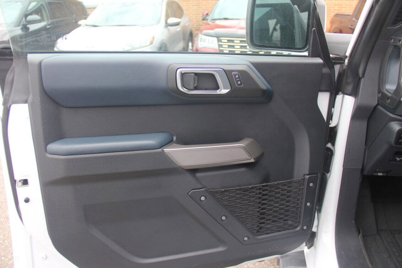Used 2023 Ford Bronco Outer Banks image 29
