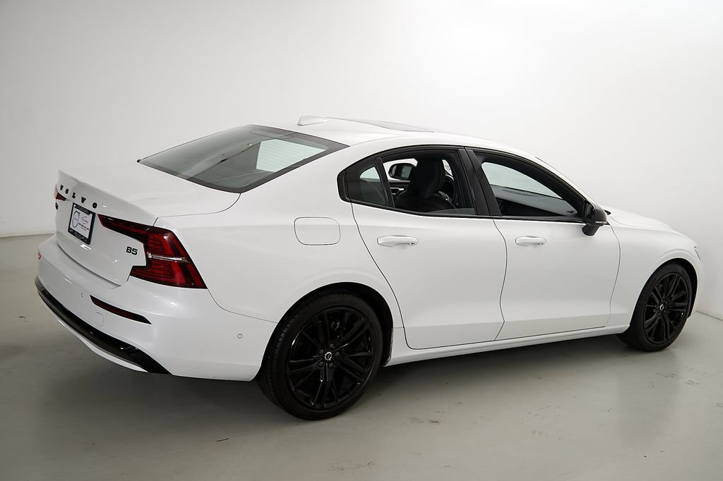 Certified 2025 Volvo S60 B5 Ultra AWD/4WD image 9
