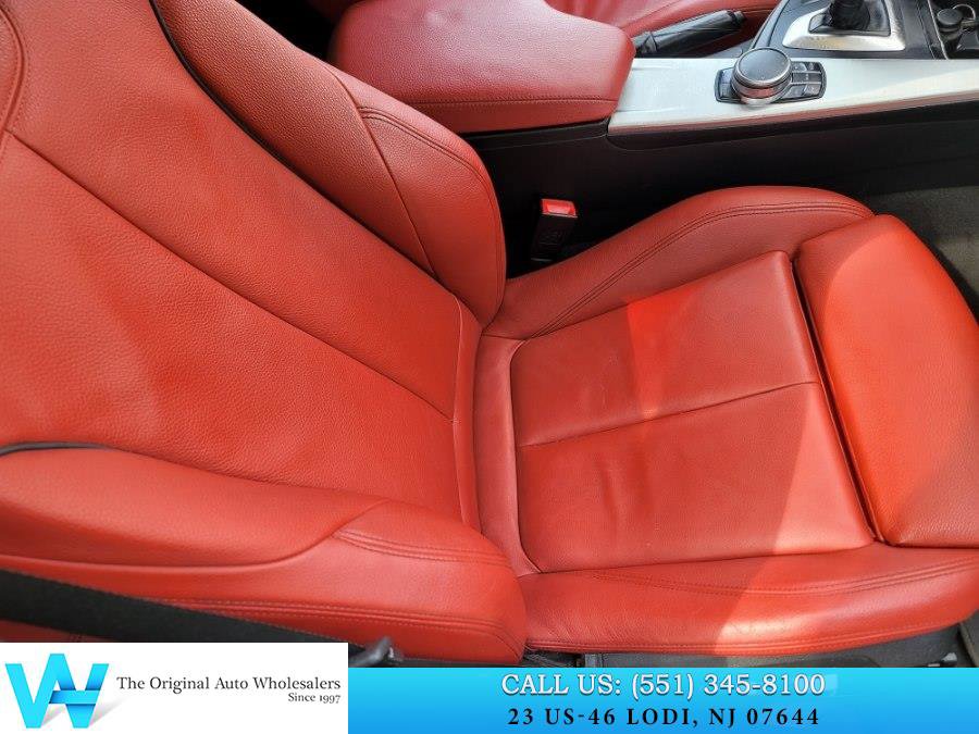 Used 2017 BMW 330i xDrive Sedan AWD/4WD image 16