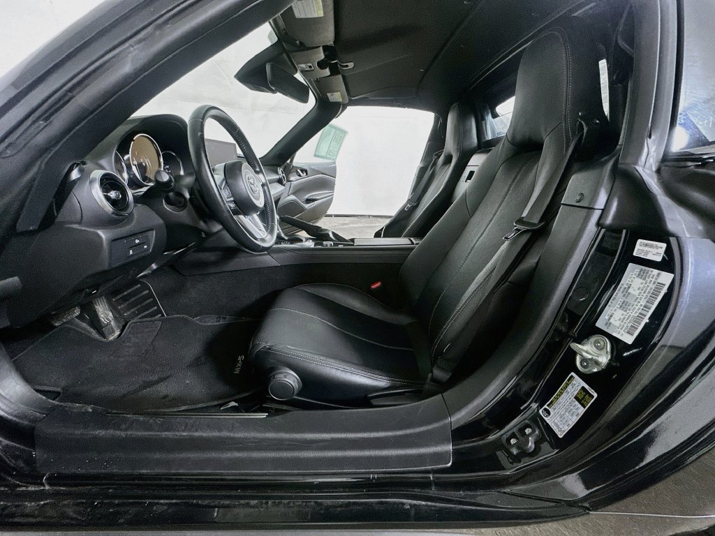 Used 2024 MAZDA MX-5 Miata RF Grand Touring RWD image 15