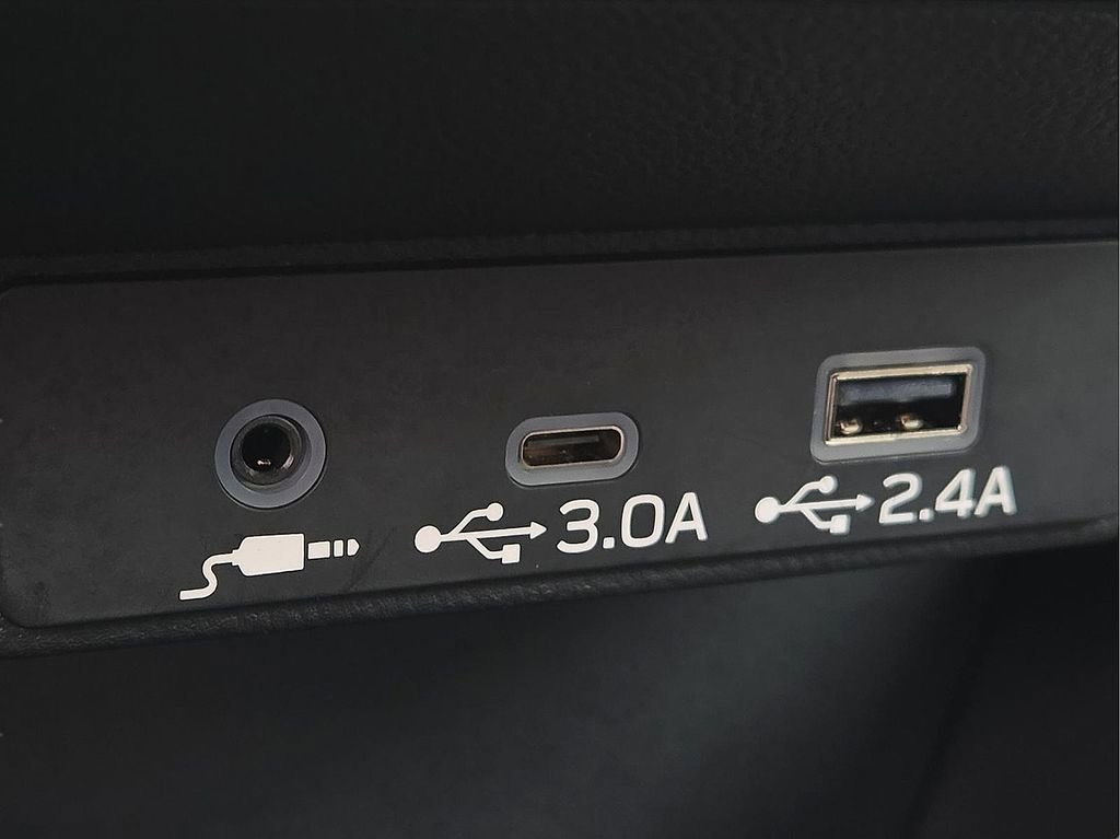 Used 2026 Subaru Forester Premium image 16