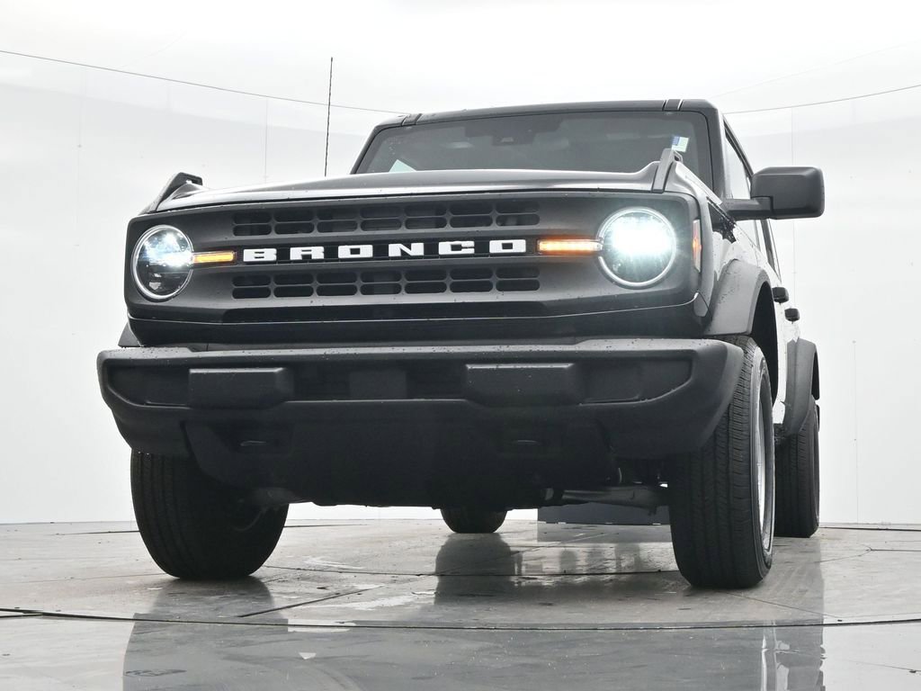 New 2025 Ford Bronco 4-Door AWD/4WD image 33