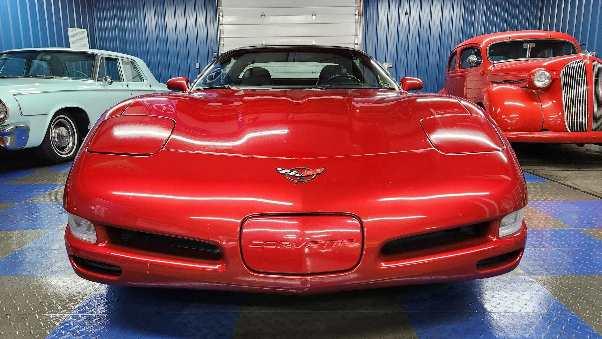 Used 2000 Chevrolet Corvette Coupe w/ Performance Handling Pkg image 62