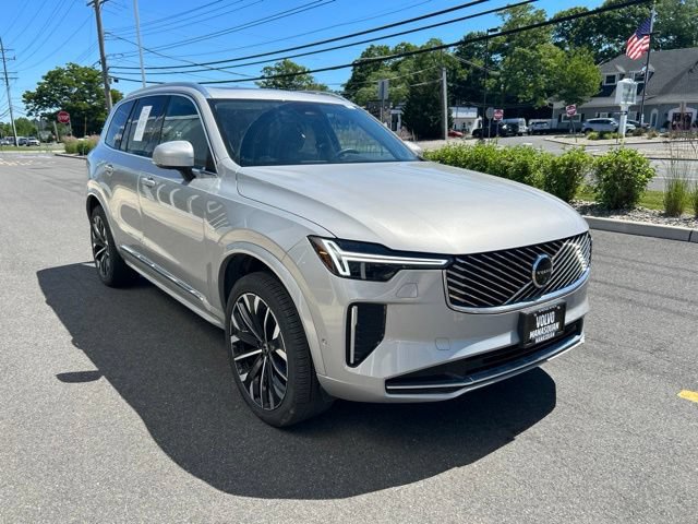 Certified 2025 Volvo XC90 B5 Plus AWD/4WD image 6