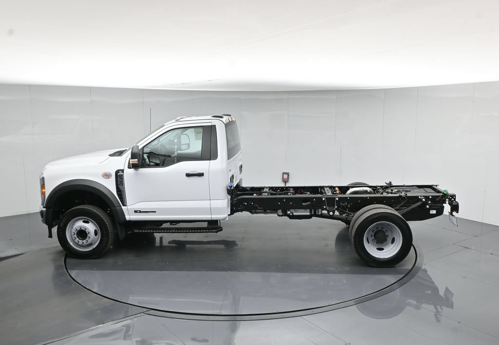New 2026 Ford F450 XL w/ XL Chrome Package RWD image 32