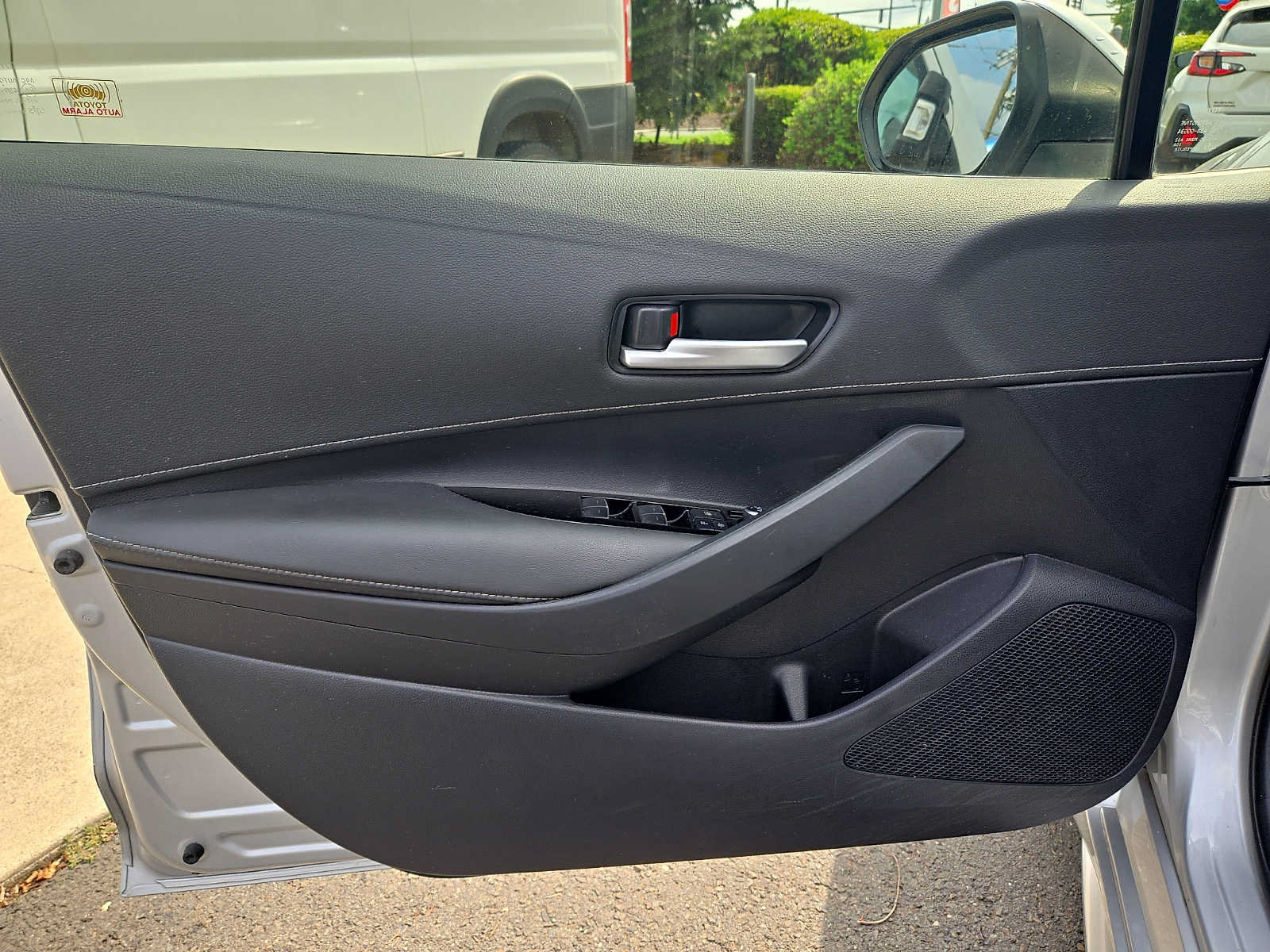 Used 2019 Toyota Corolla SE FWD image 12