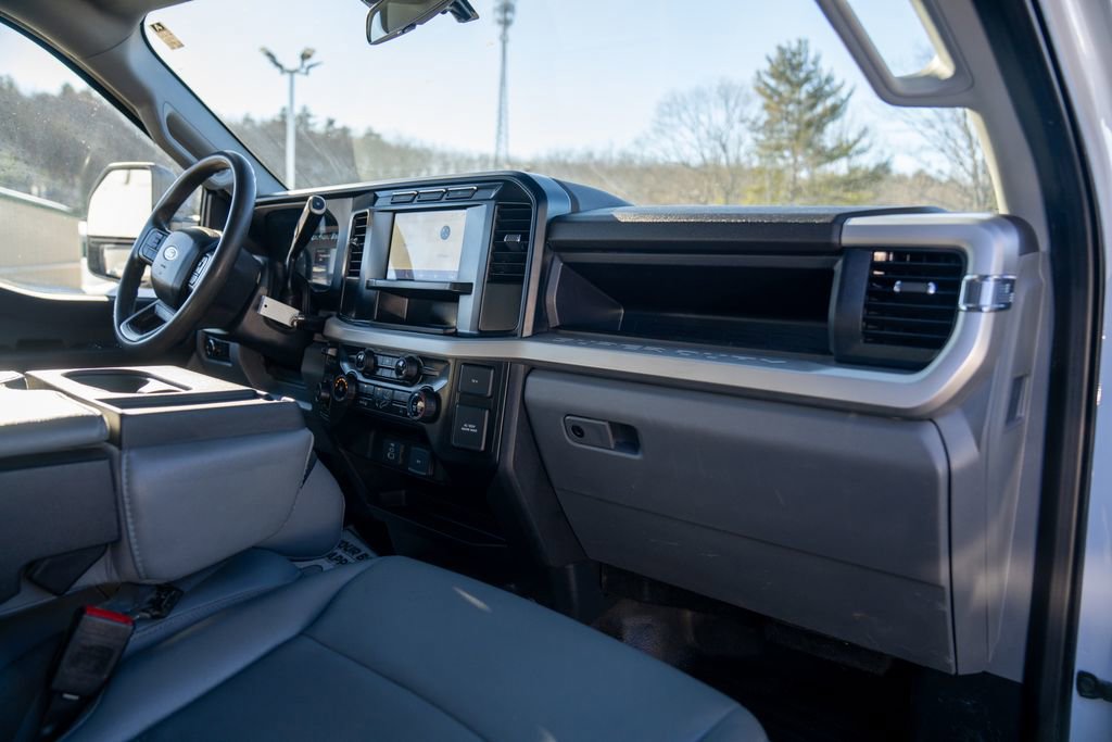 Used 2024 Ford F250 XL image 11