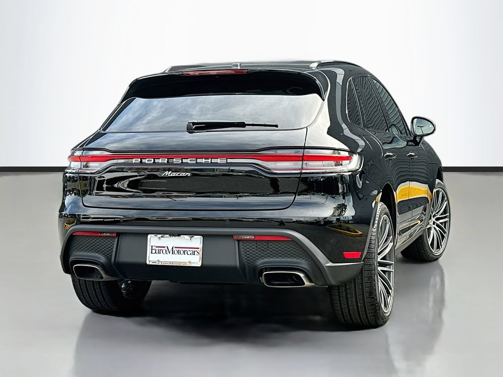 New 2026 Porsche Macan AWD/4WD image 9