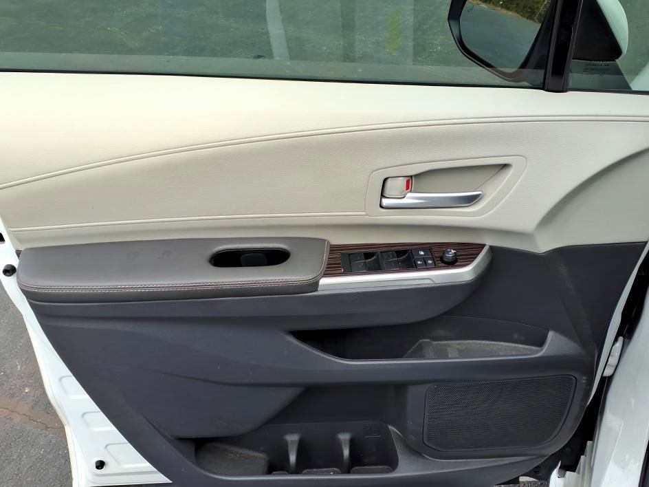 Certified 2022 Toyota Sienna XLE w/ XLE Plus Package image 16