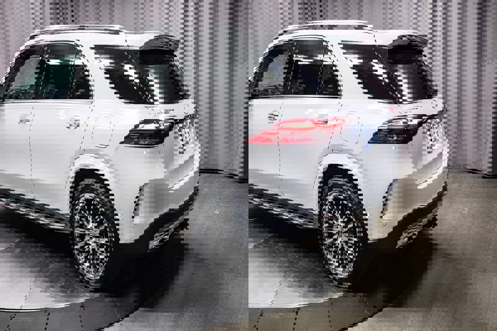 Used 2026 Mercedes-Benz GLE 450e 4MATIC image 8