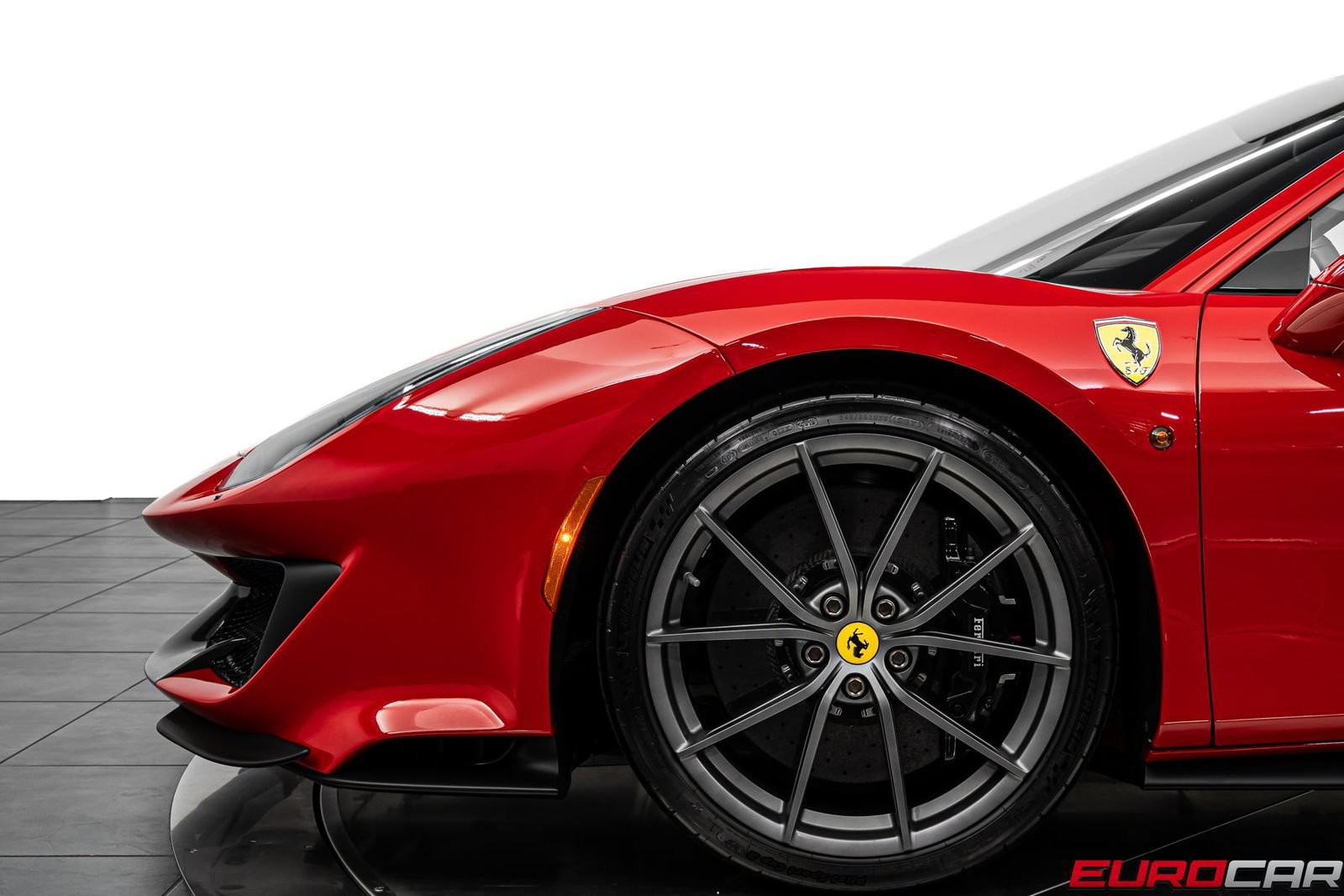 Used 2019 Ferrari 488 Pista Coupe RWD image 16