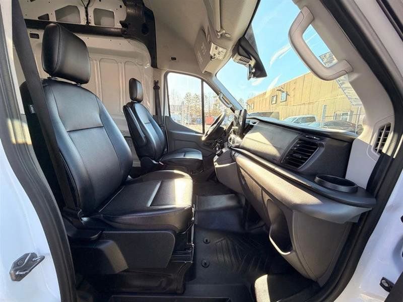 Used 2022 Ford E-Transit 148 High Roof Extended RWD image 14