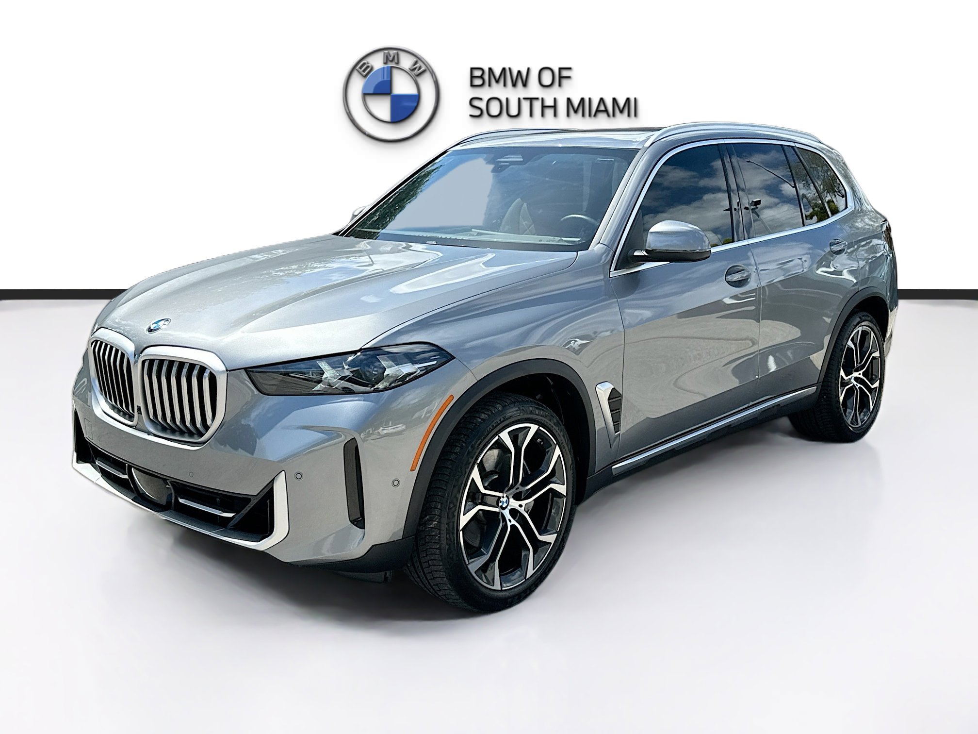 Certified 2024 BMW X5 sDrive40i image 3