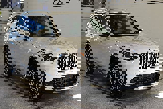 New 2026 BMW X1 xDrive28i w/ Convenience Package