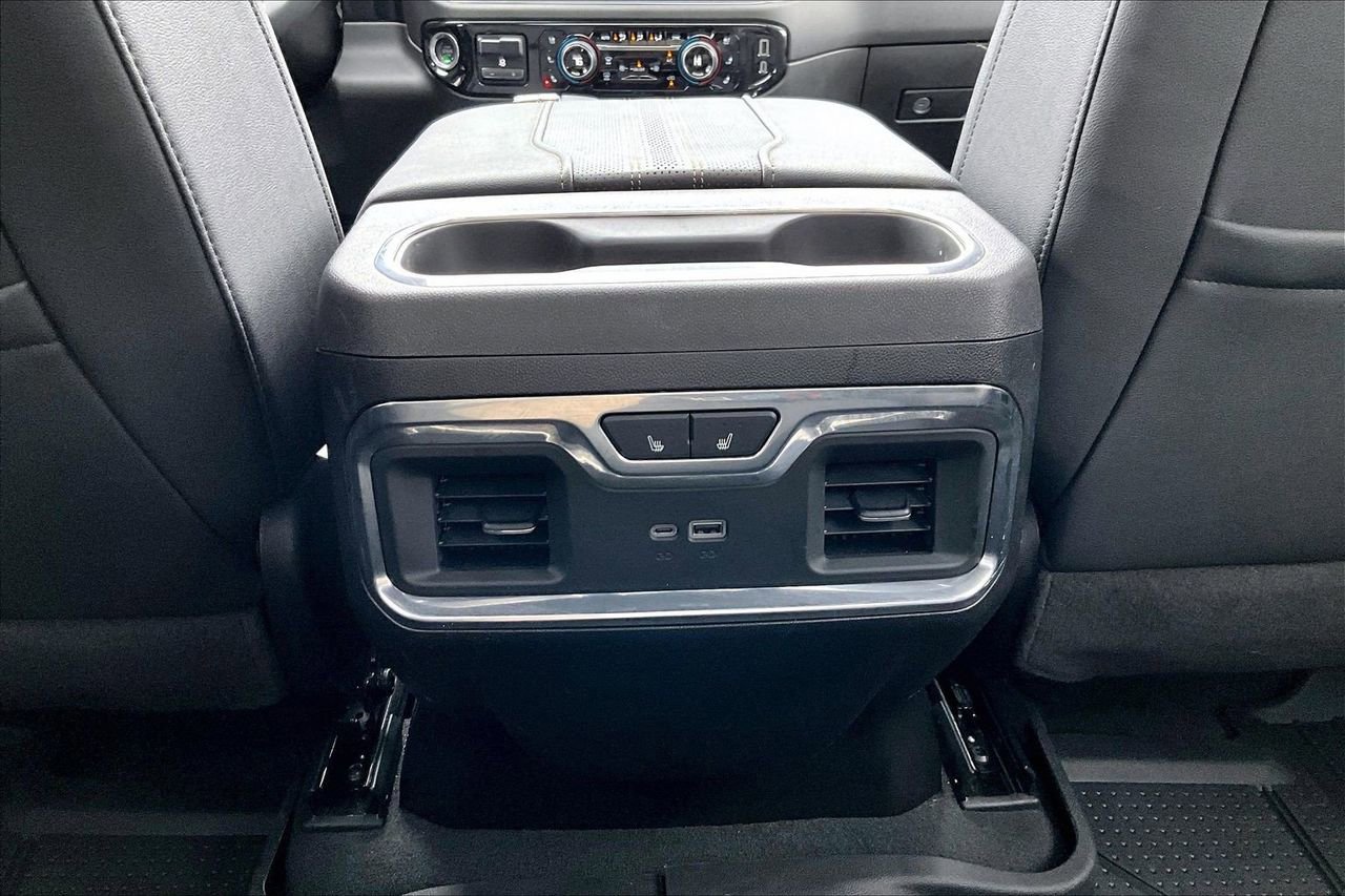 Used 2025 Chevrolet Silverado 1500 High Country w/ Midnight Edition image 17