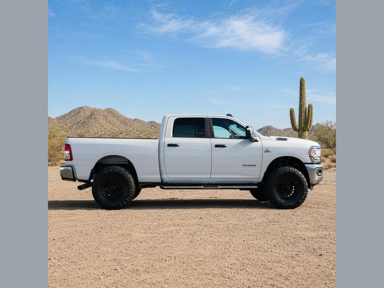 Used 2024 RAM 2500 Big Horn AWD/4WD image 3