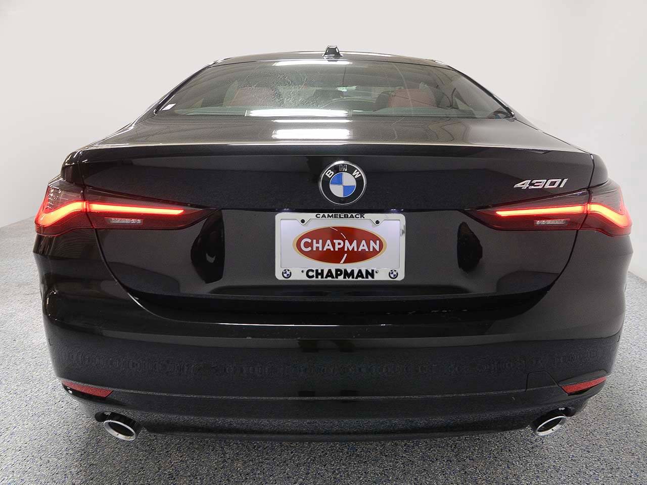 Used 2025 BMW 430i Coupe w/ Convenience Package image 4