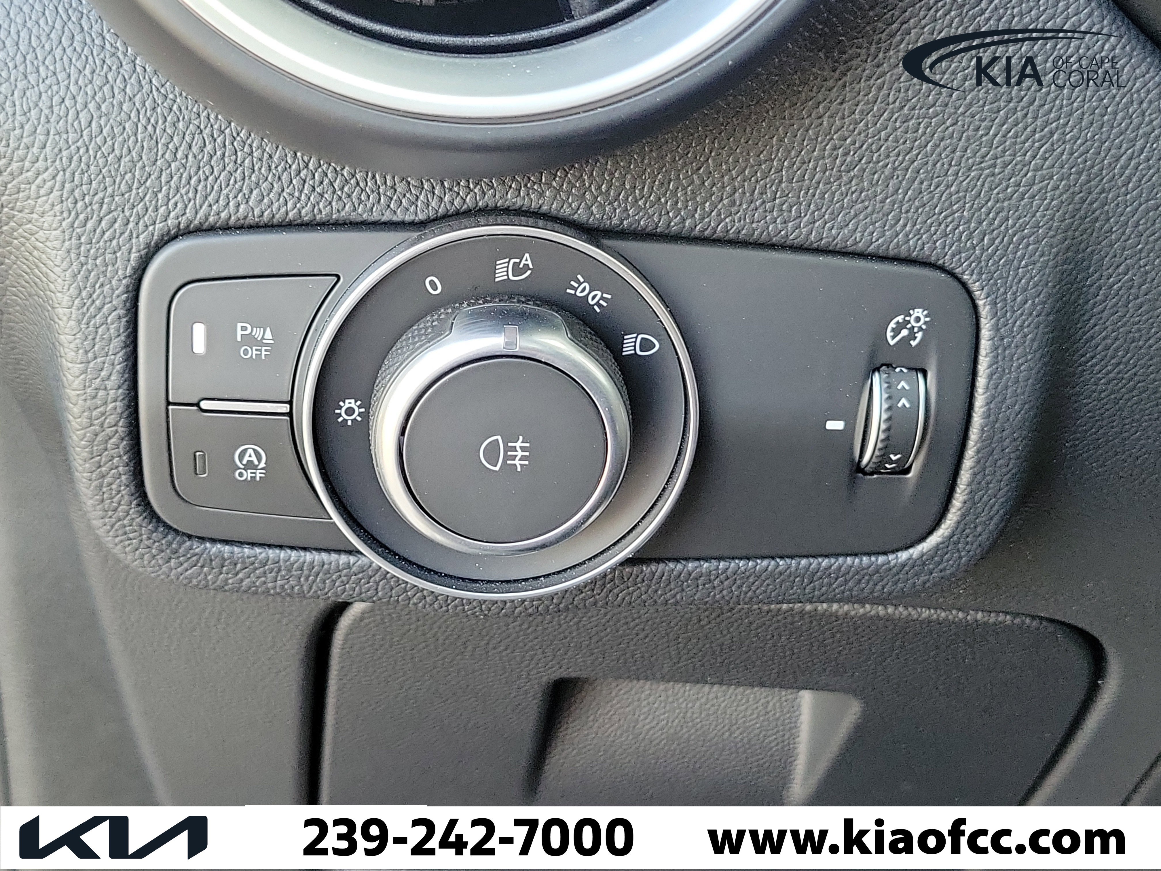 Used 2024 Alfa Romeo Stelvio Quadrifoglio w/ Active Assist Plus Package AWD/4WD image 25