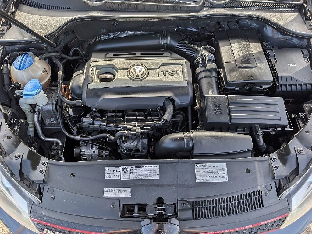 Used 2012 Volkswagen GTI 2-Door image 16