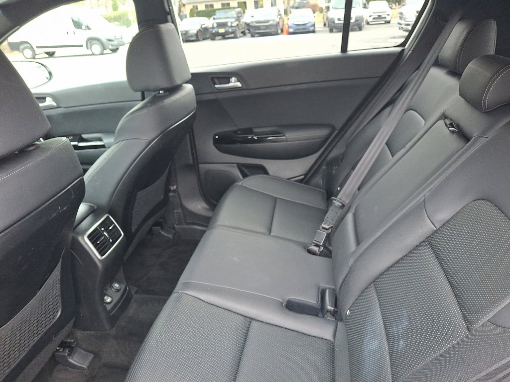 Used 2022 Kia Sportage Nightfall Edition w/ Nighfall AWD Premium Package image 20
