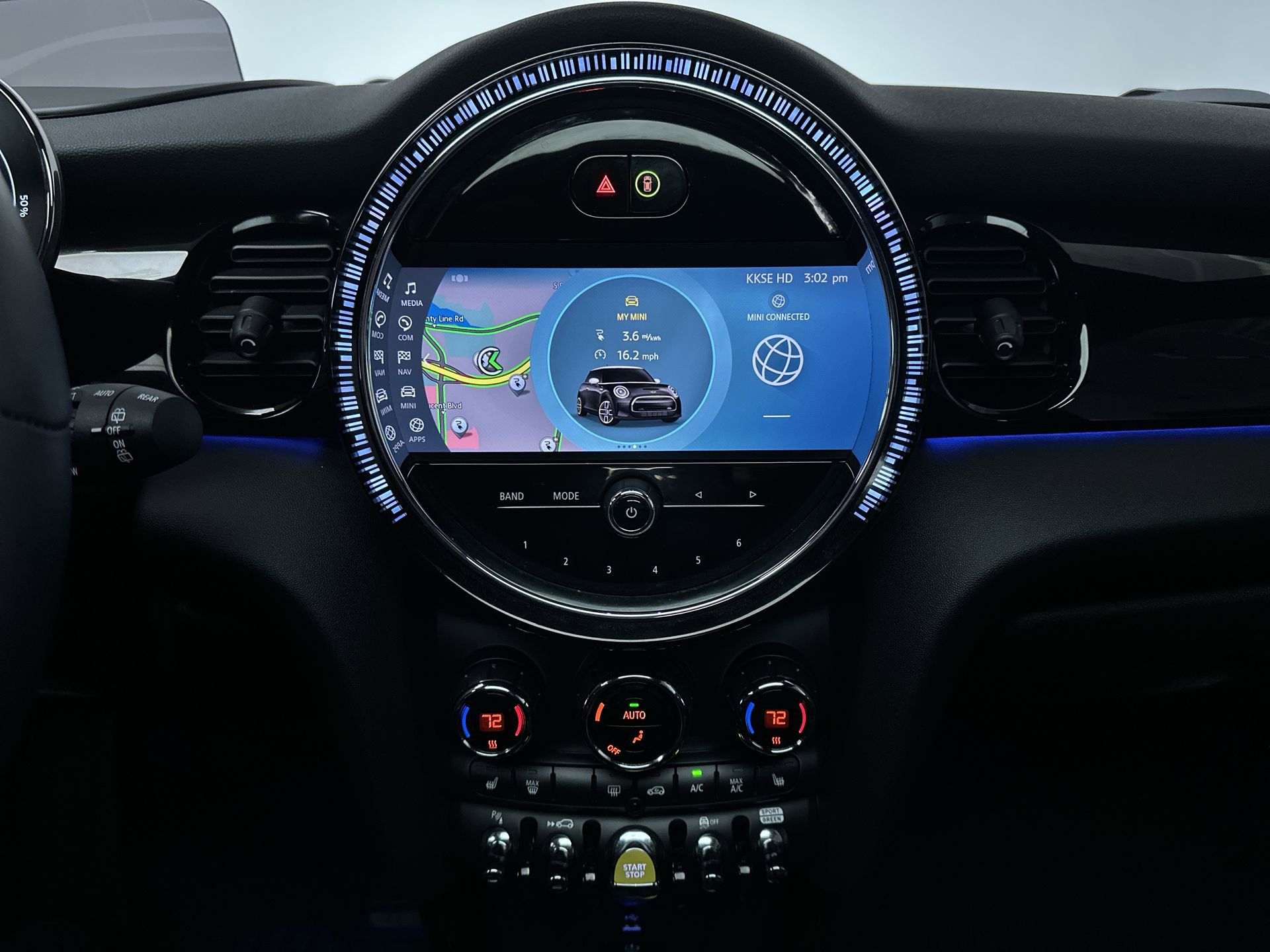 Certified 2024 MINI Cooper SE FWD image 19