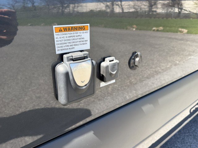 Used 2022 Mercedes-Benz Sprinter 2500 image 20