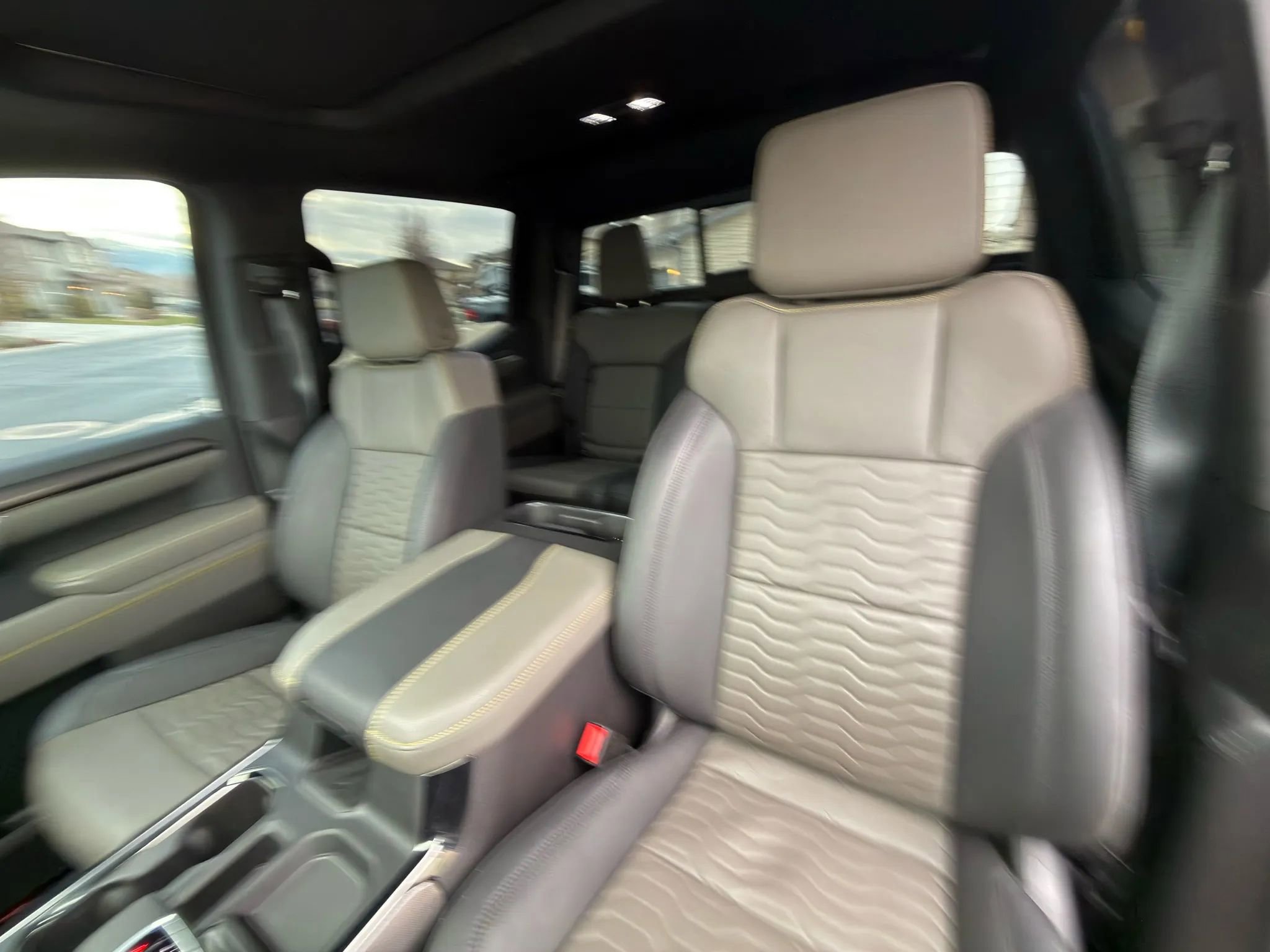 Used 2025 Chevrolet Silverado 1500 ZR2 w/ Technology Package image 36