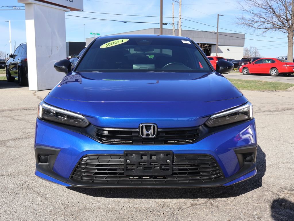 Used 2024 Honda Civic Sport image 2