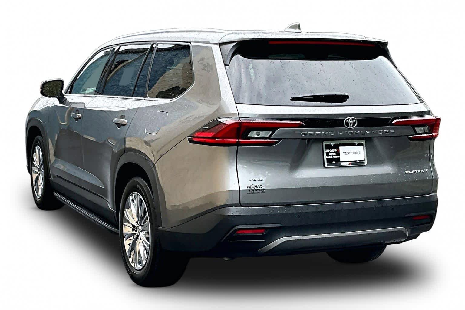 Used 2025 Toyota Grand Highlander AWD image 12