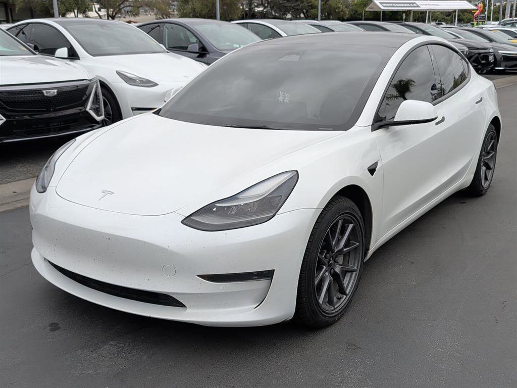 Used 2022 Tesla Model 3 Standard Range Plus RWD image 1