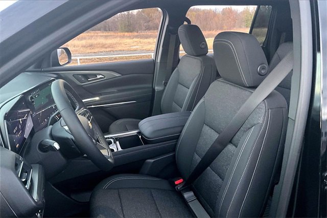 New 2026 Chevrolet Traverse LT w/ LPO, Floor Liner Package image 9