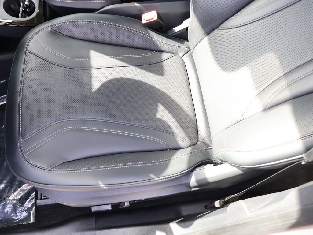 Used 2024 Ford Mustang Mach-E Premium image 33