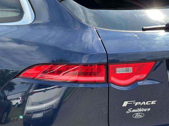 Used 2017 Jaguar F-PACE Prestige AWD/4WD image 9