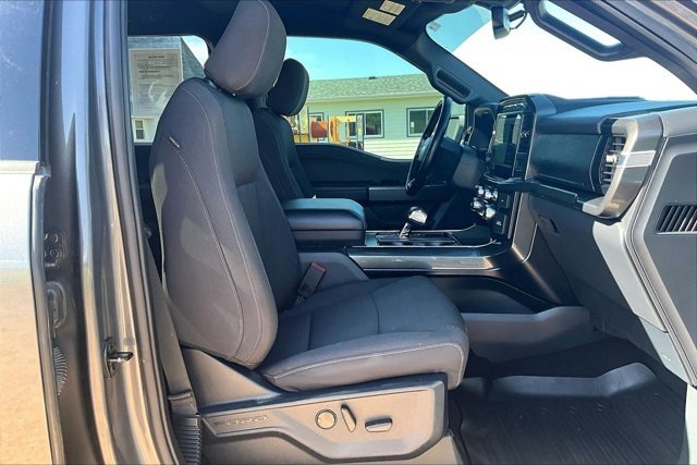 Used 2022 Ford F150 XLT w/ Equipment Group 302A High AWD/4WD image 29