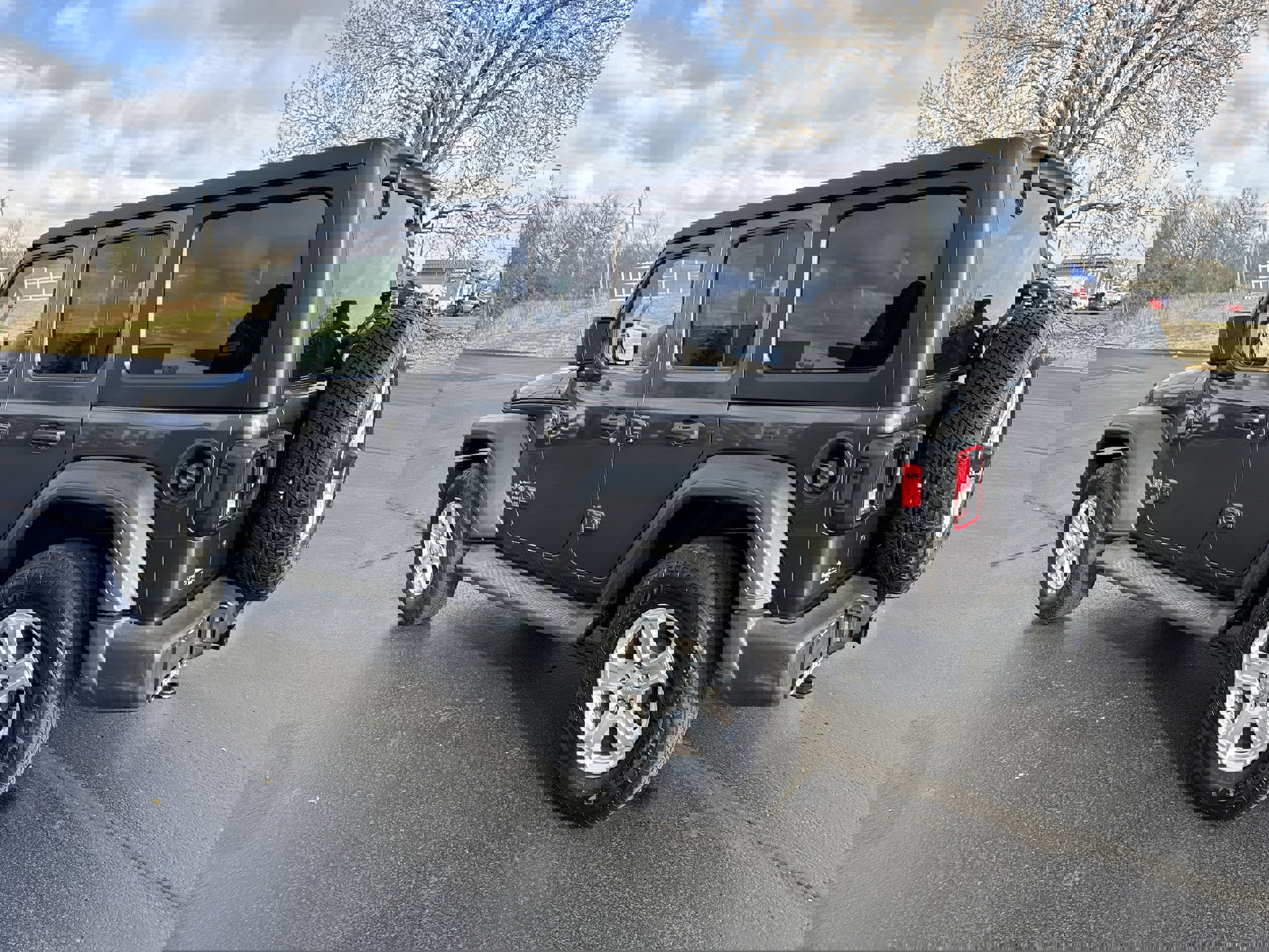 Used 2020 Jeep Wrangler Unlimited Sport S image 3