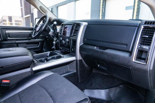 Used 2018 RAM 2500 Big Horn w/ Sport Appearance Group AWD/4WD image 29