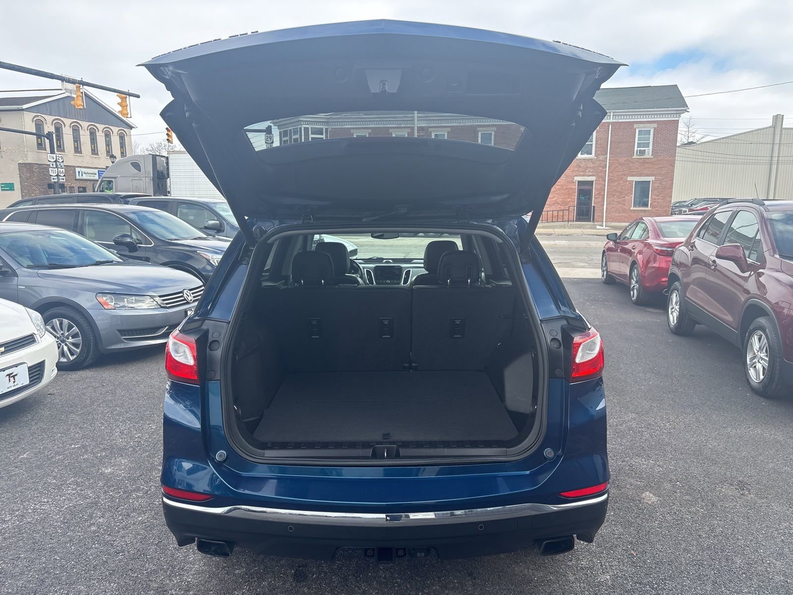 Used 2019 Chevrolet Equinox Premier FWD image 17