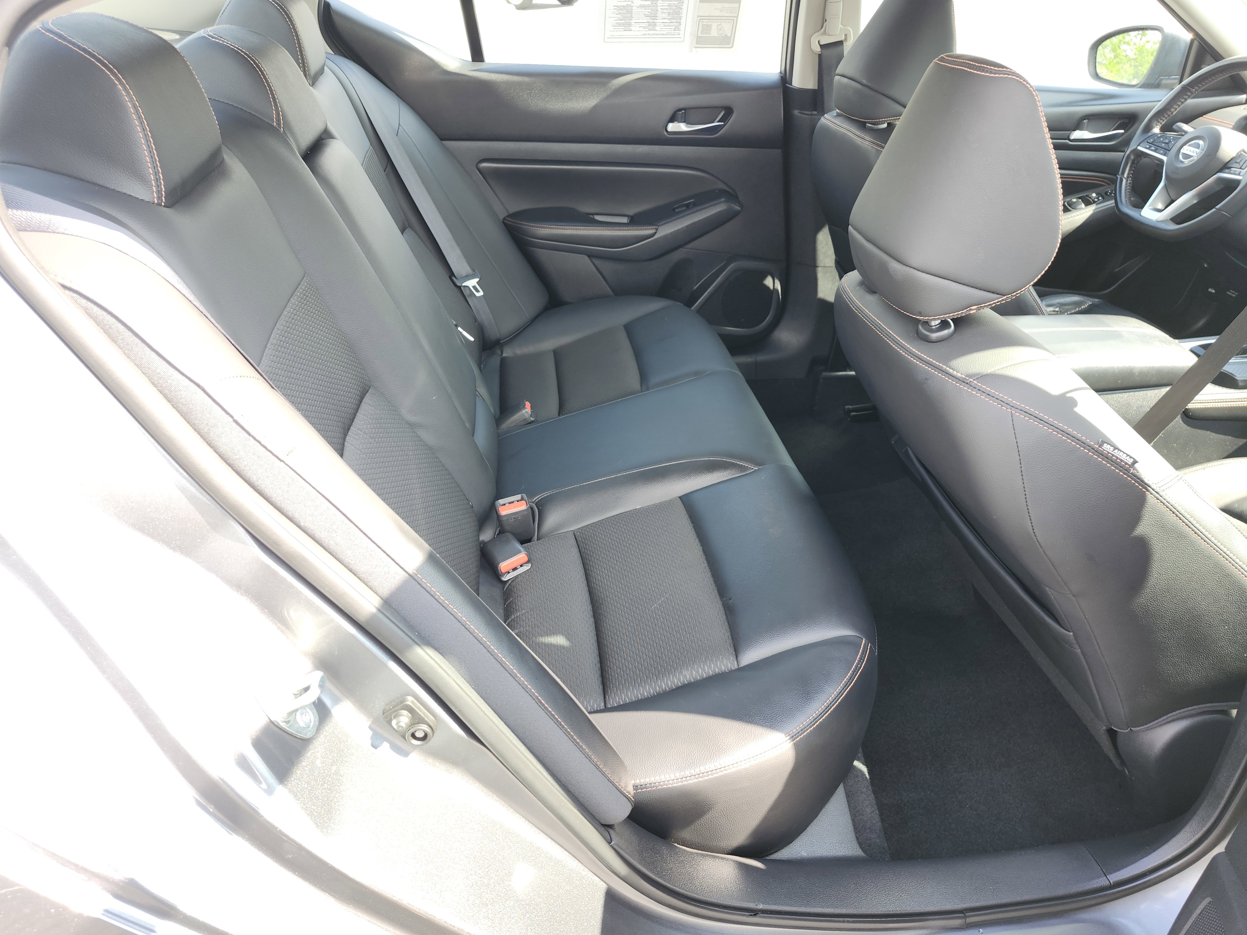 Used 2020 Nissan Altima 2.5 SR w/ Premium Package FWD image 19