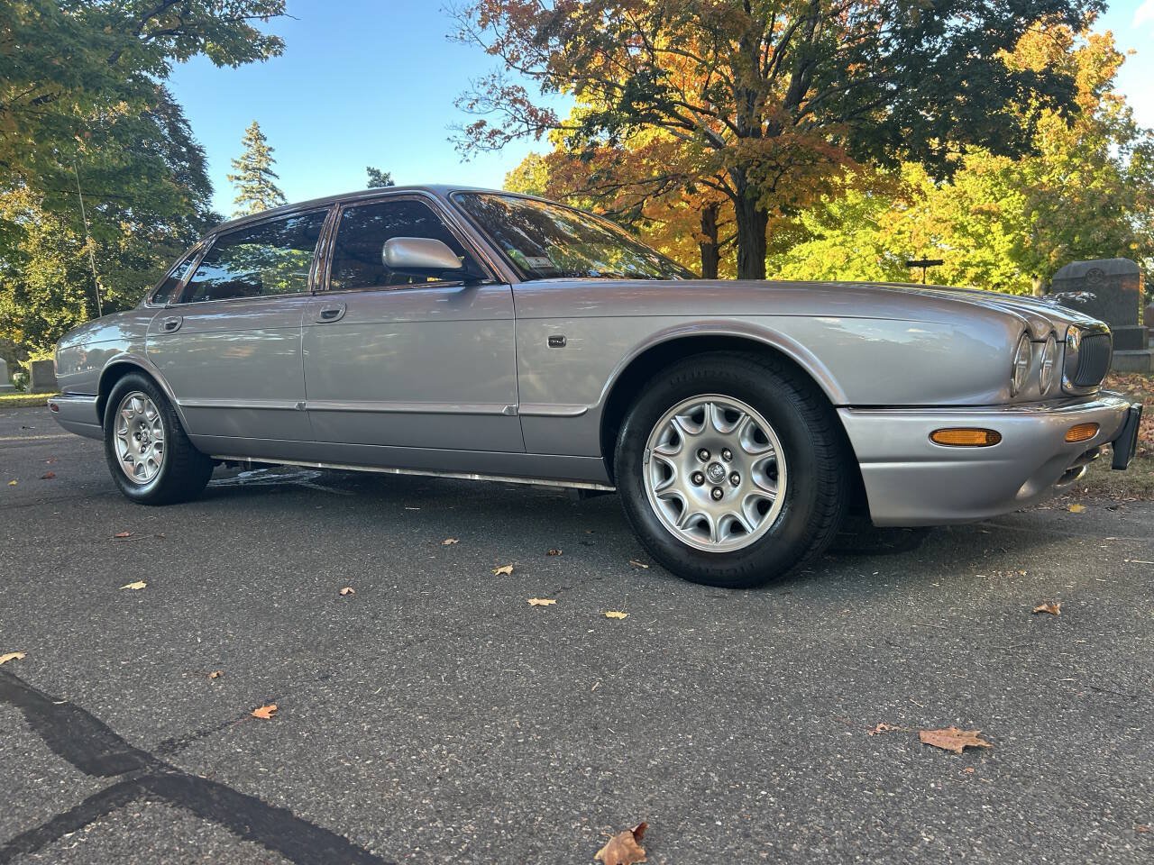 Used 2000 Jaguar XJ8