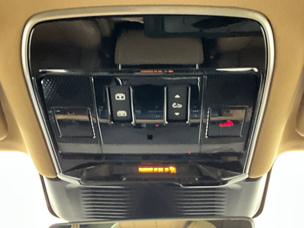 Certified 2023 Land Rover Range Rover SE AWD/4WD image 13