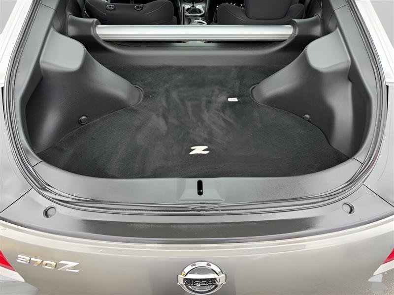 Used 2009 Nissan 370Z Coupe w/ Sport Pkg RWD image 18