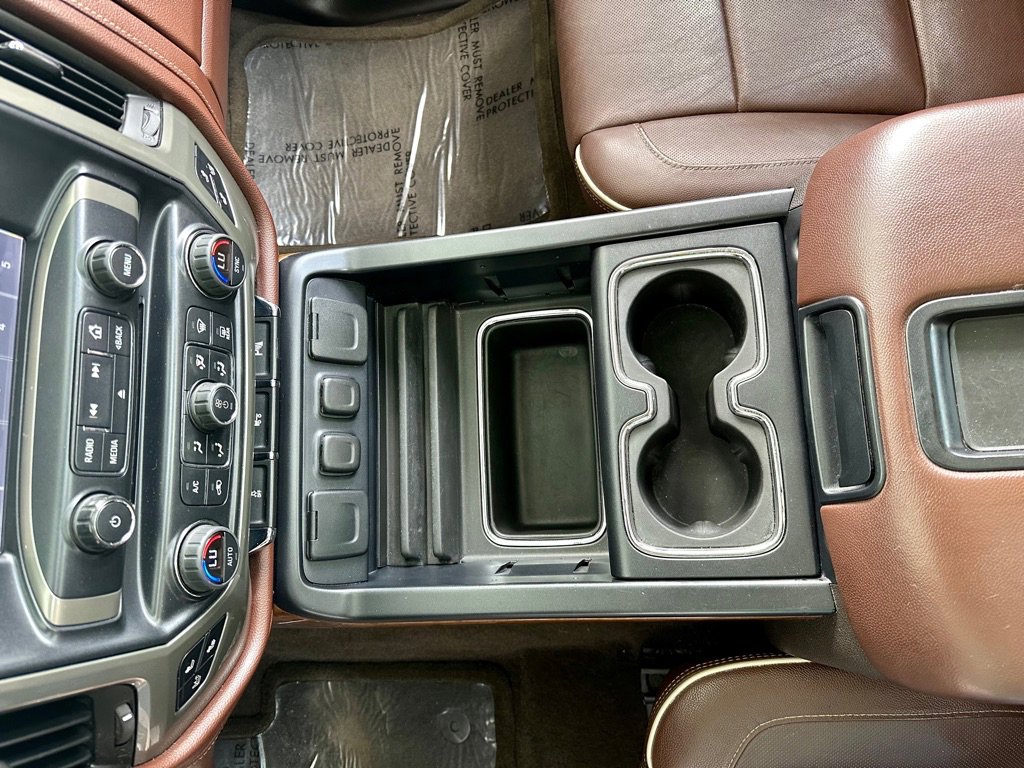 Used 2014 Chevrolet Silverado 1500 High Country AWD/4WD image 29