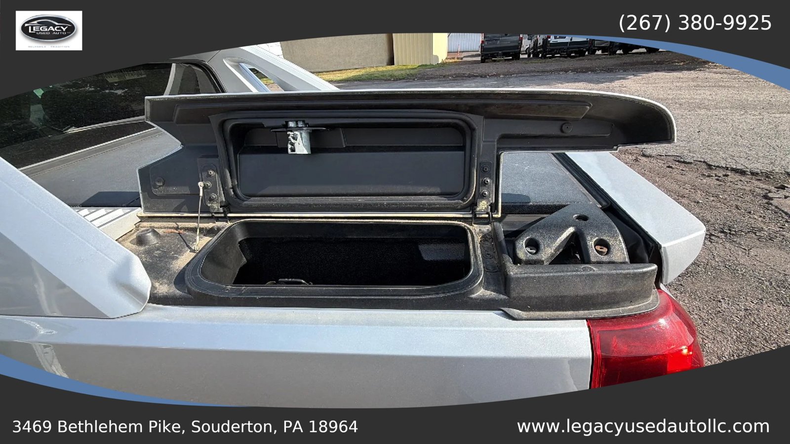 Used 2012 Chevrolet Avalanche LTZ AWD/4WD image 55
