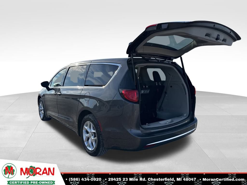 Used 2017 Chrysler Pacifica Touring Plus w/ Tire & Wheel Group image 32