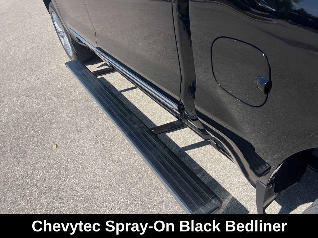 Used 2025 Chevrolet Silverado 1500 High Country AWD/4WD image 35