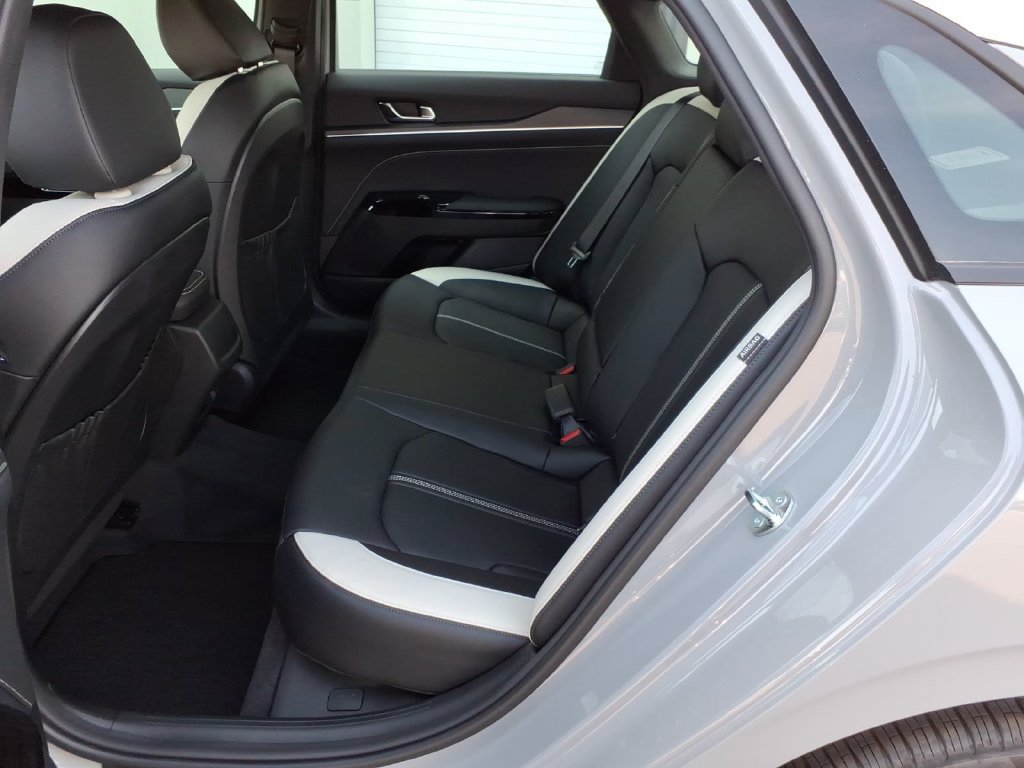 New 2026 Kia K5 GT-Line FWD image 7