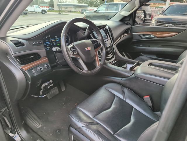 Used 2019 Cadillac Escalade Premium Luxury image 12