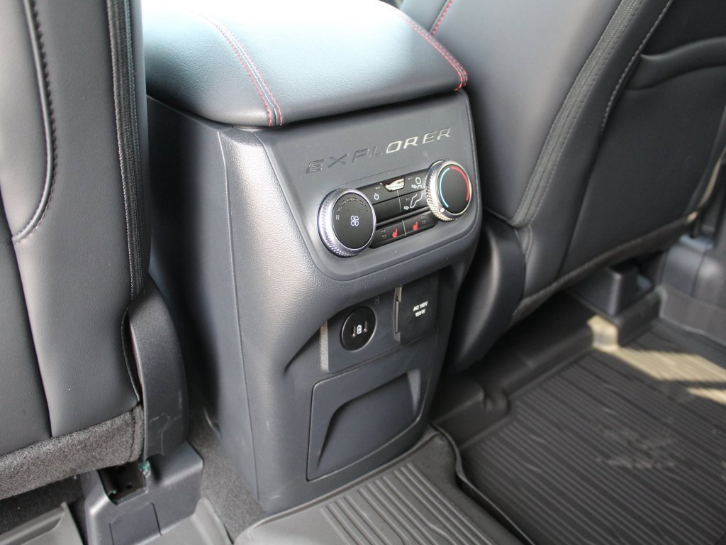 New 2025 Ford Explorer ST-Line w/ Premium Package image 15
